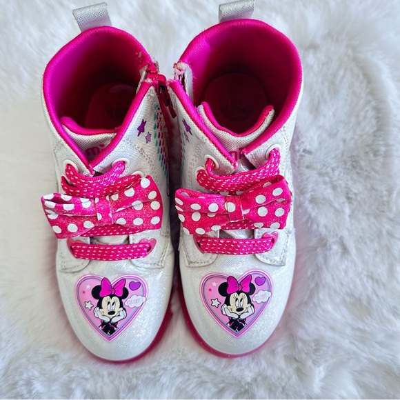 Disney Minnie, girl’s boots size 10 in excellent condition - Picture 3 of 9